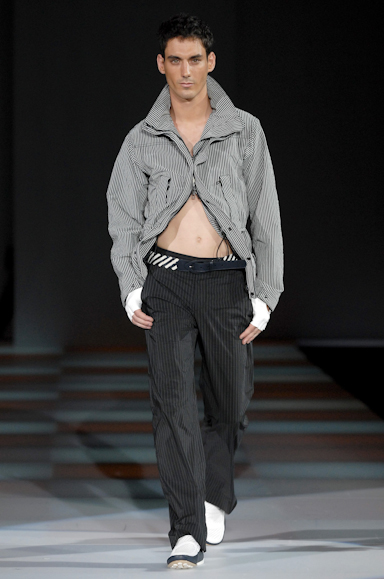 desfiles-armani-milaoverao2008men-164