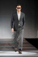 desfiles-armani-milaoverao2008men-169