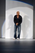 desfiles-armani-milaoverao2008men-186