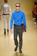 desfiles-burberry-milaoverao2008men-107