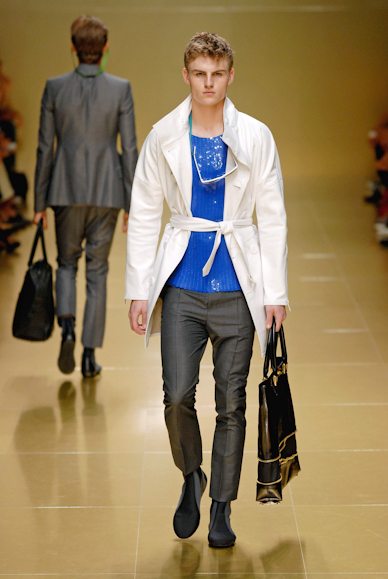 desfiles-burberry-milaoverao2008men-121