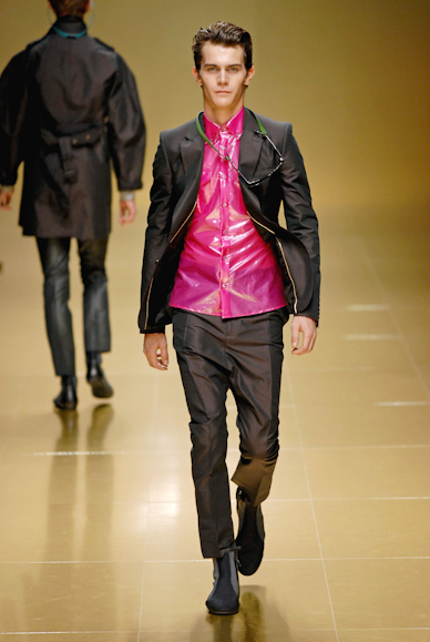 desfiles-burberry-milaoverao2008men-131