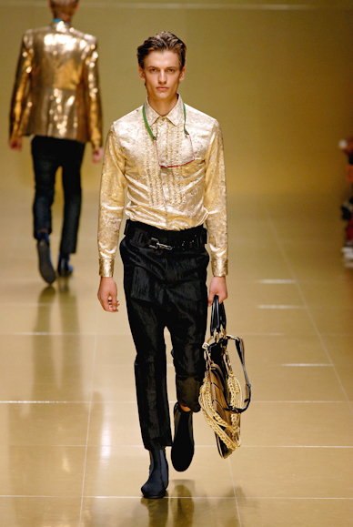 desfiles-burberry-milaoverao2008men-142