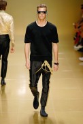 desfiles-burberry-milaoverao2008men-143