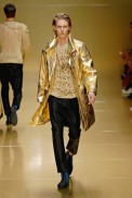 desfiles-burberry-milaoverao2008men-146