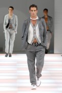 desfiles-emporioarmani-milaoverao2008men-115