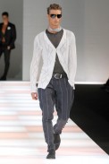 desfiles-emporioarmani-milaoverao2008men-143