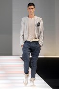 desfiles-emporioarmani-milaoverao2008men-146