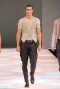 desfiles-emporioarmani-milaoverao2008men-148