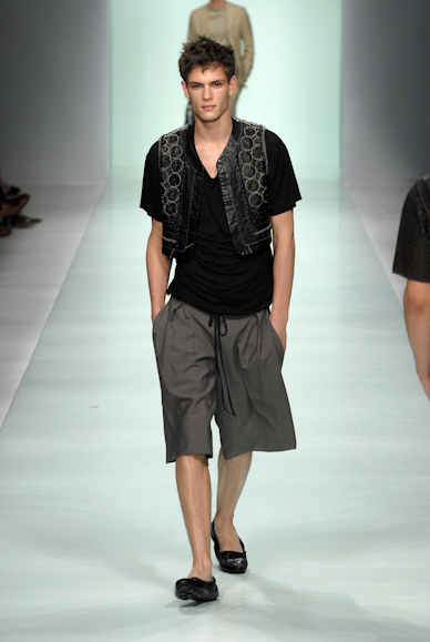 desfiles-fendi-milaoverao2008men-117