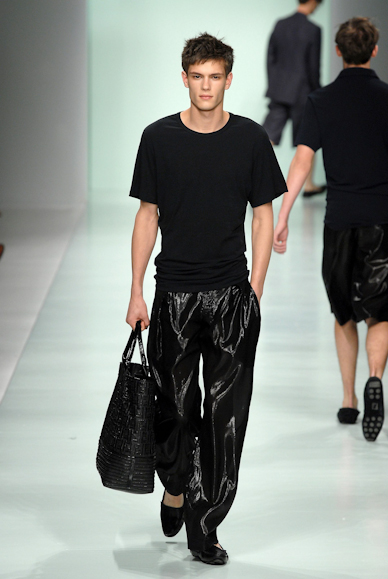 desfiles-fendi-milaoverao2008men-135