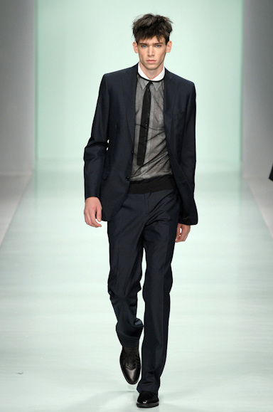 desfiles-fendi-milaoverao2008men-136