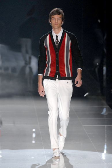 desfiles-gucci-milaoverao2008men-108