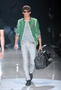 desfiles-gucci-milaoverao2008men-123