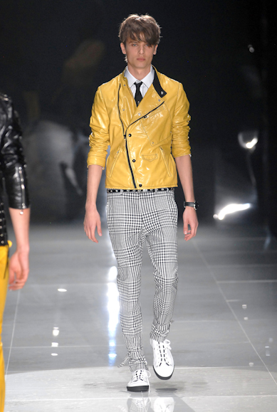 desfiles-gucci-milaoverao2008men-125