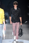 desfiles-gucci-milaoverao2008men-126