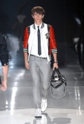 desfiles-gucci-milaoverao2008men-127