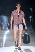 desfiles-gucci-milaoverao2008men-130