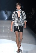 desfiles-gucci-milaoverao2008men-131