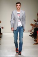 desfiles-moschino-milaoverao2008men-104