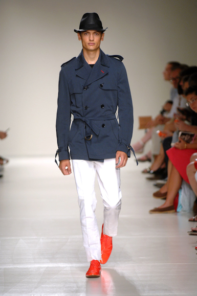 desfiles-moschino-milaoverao2008men-110