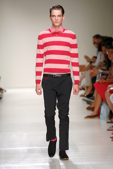 desfiles-moschino-milaoverao2008men-111