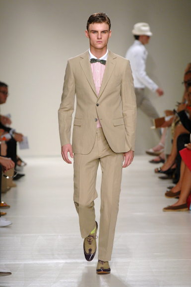 desfiles-moschino-milaoverao2008men-124