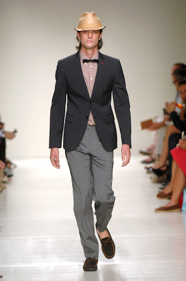 desfiles-moschino-milaoverao2008men-129