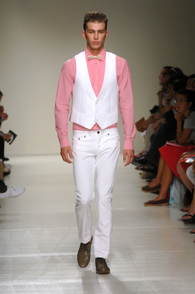 desfiles-moschino-milaoverao2008men-146