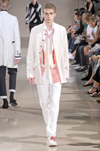 desfiles-anndemeulemeester-parisverao2008rtw-106