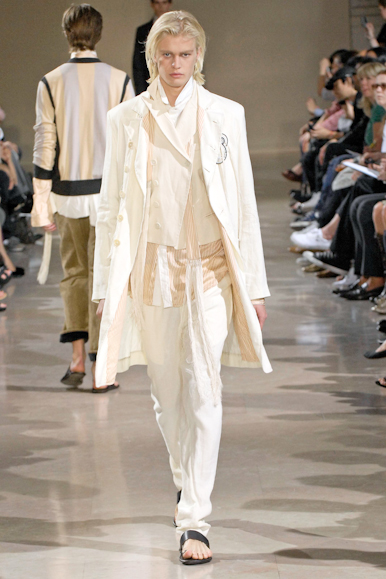 desfiles-anndemeulemeester-parisverao2008rtw-111