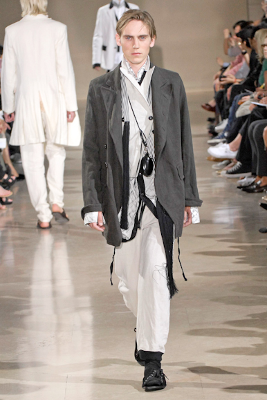 desfiles-anndemeulemeester-parisverao2008rtw-112