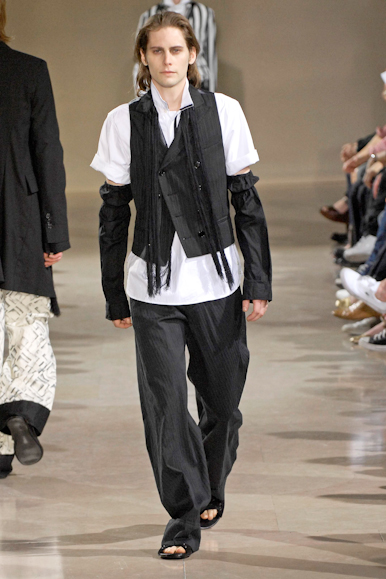 desfiles-anndemeulemeester-parisverao2008rtw-124