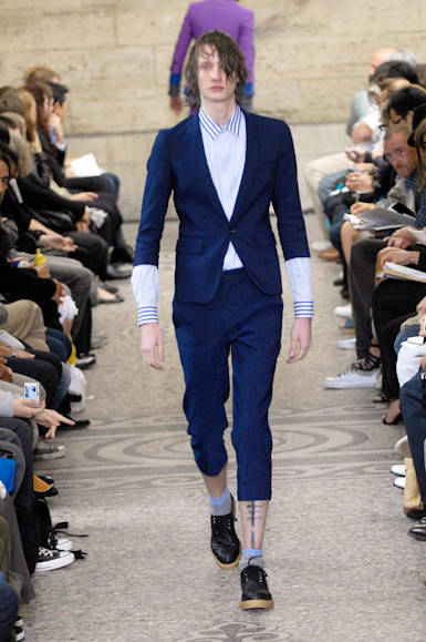 desfiles-commedesgarcons-parisverao2008rtw-102