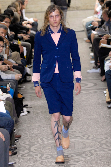 desfiles-commedesgarcons-parisverao2008rtw-106