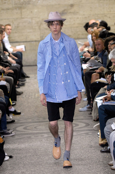 desfiles-commedesgarcons-parisverao2008rtw-127