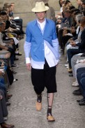 desfiles-commedesgarcons-parisverao2008rtw-134