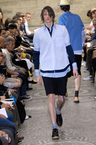 desfiles-commedesgarcons-parisverao2008rtw-135