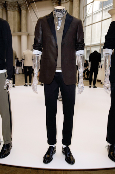 desfiles-givenchy-parisverao2008men-107