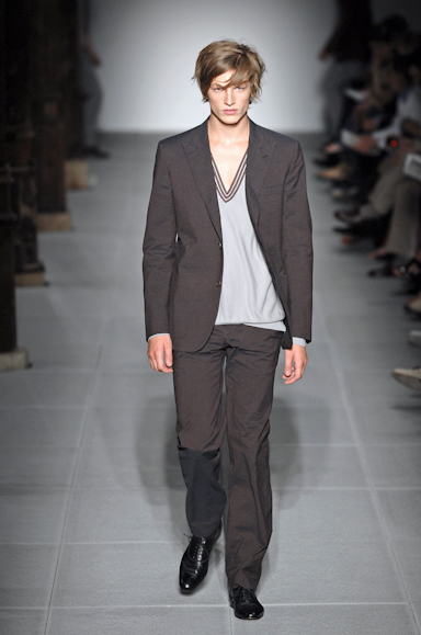 desfiles-hermes-parisverao2008men-105