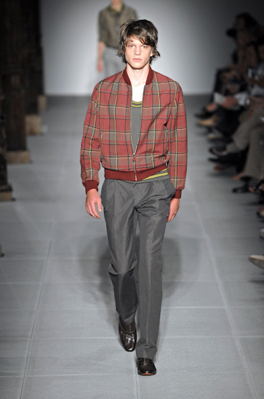 desfiles-hermes-parisverao2008men-107