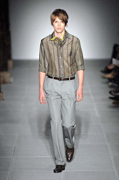 desfiles-hermes-parisverao2008men-108