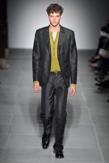 desfiles-hermes-parisverao2008men-116