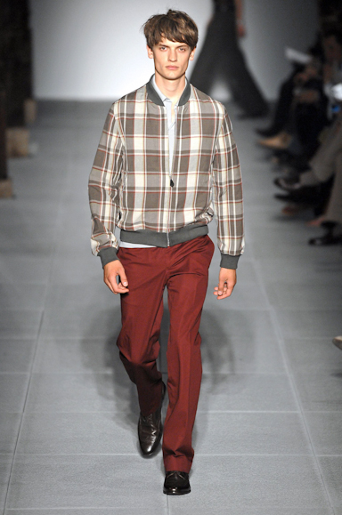 desfiles-hermes-parisverao2008men-120