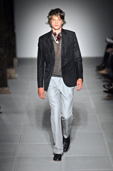 desfiles-hermes-parisverao2008men-125