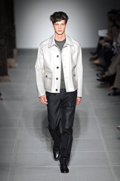 desfiles-hermes-parisverao2008men-126
