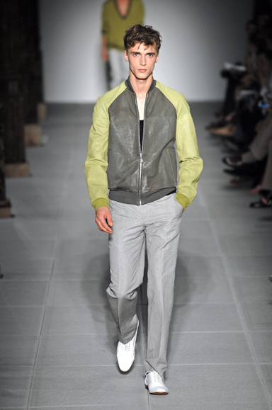 desfiles-hermes-parisverao2008men-135
