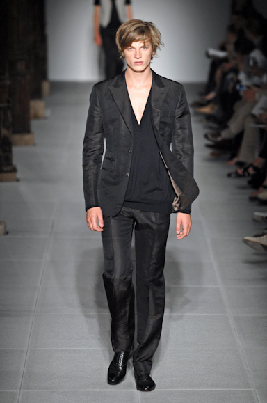 desfiles-hermes-parisverao2008men-138