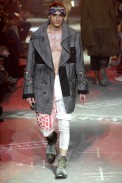 desfiles-johngalliano-parisverao2008men-108