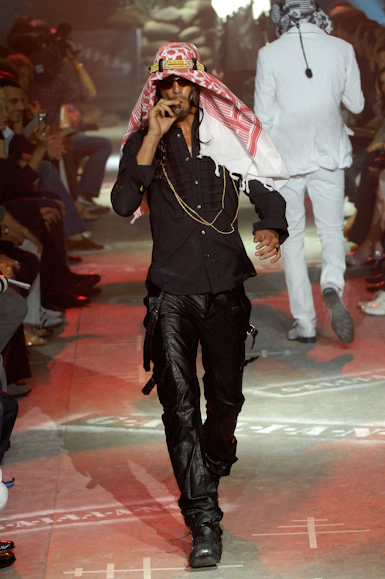 desfiles-johngalliano-parisverao2008men-129